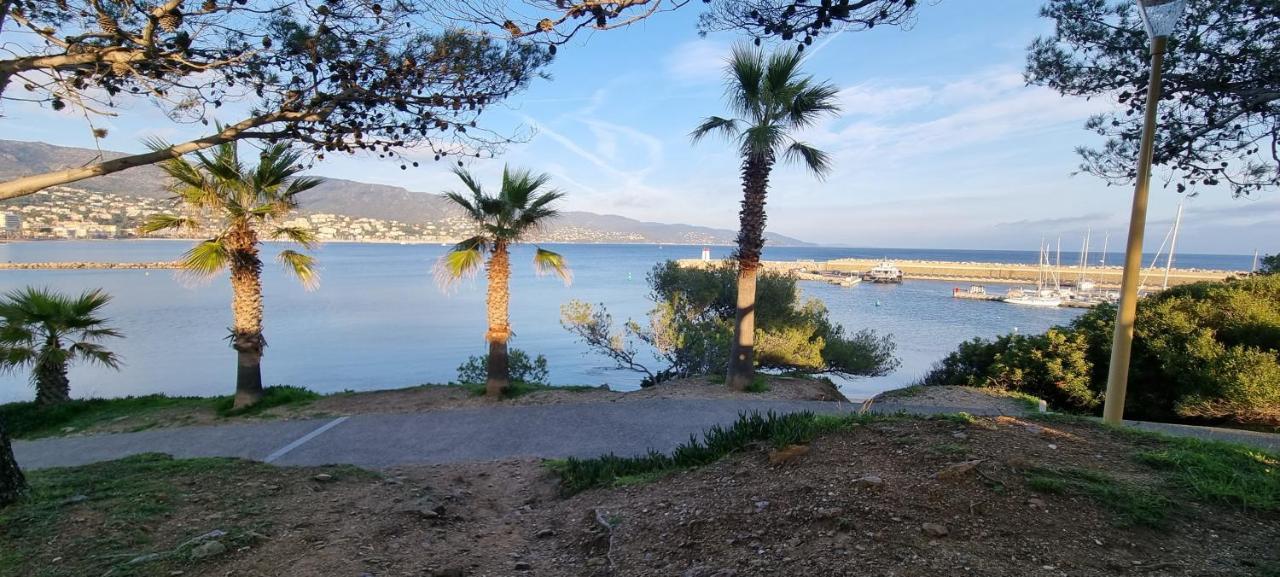 Studio "La Mer" A Bormes-Les-Mimosas Exterior foto